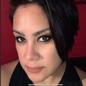 Meet your Posher, Posh